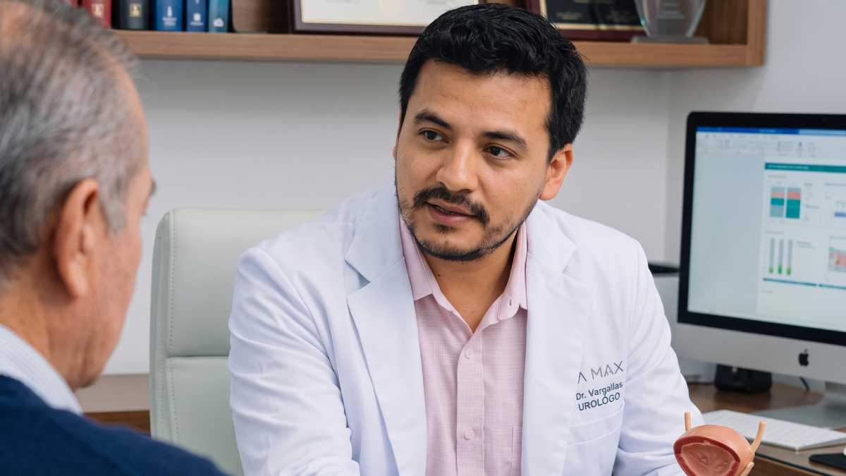 Urólogo para pacientes de Piura atención con el Dr. Miguel Cárdenas (teleconsulta y cirugía en Lima)